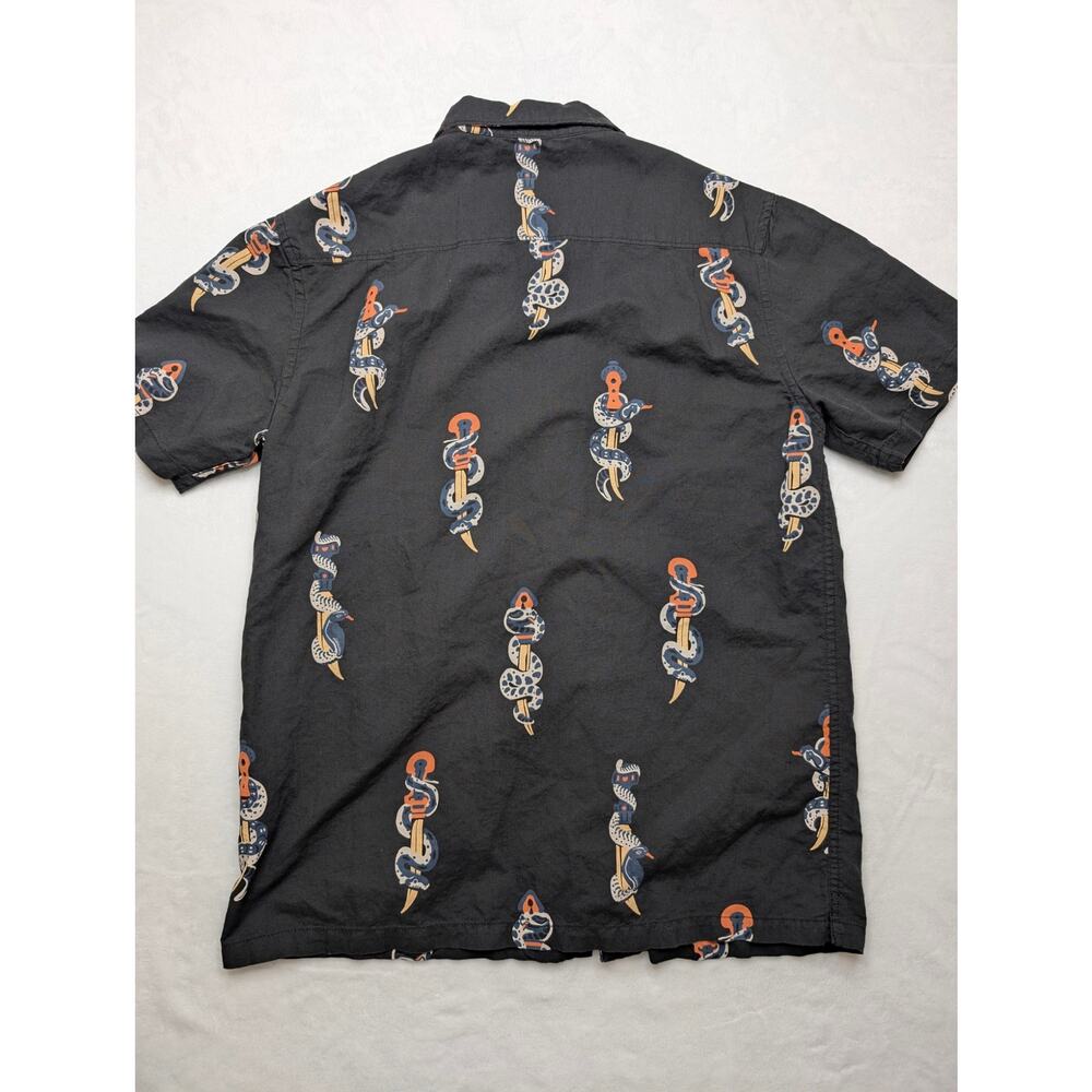 Roark‎ Classic Fit Mens Short Sleeve Button Down Shirt Medium Black Snake Dagger - Picture 6 of 6